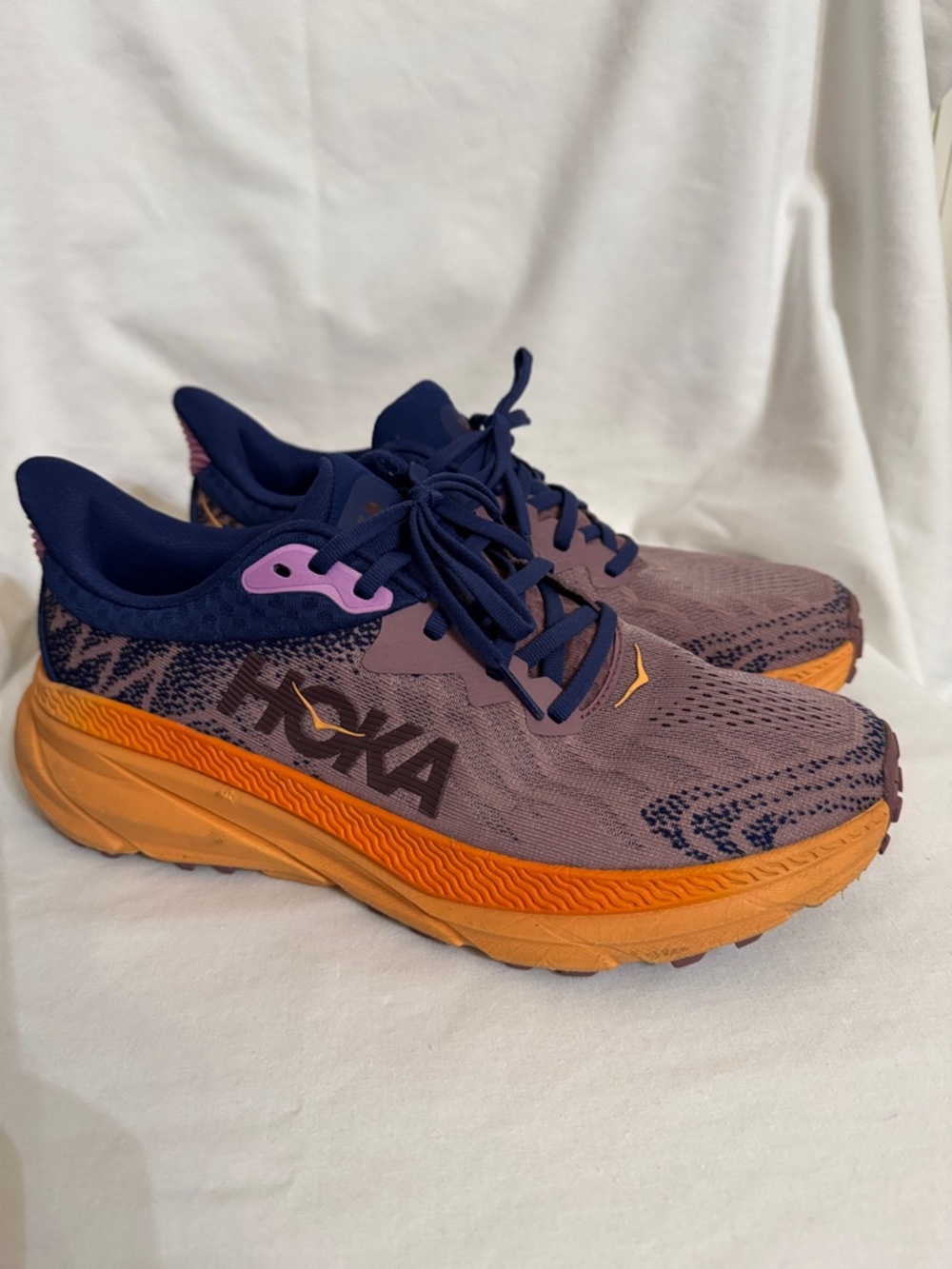 Hoka Challenger ATR 7 The Wistful Mauve/ Cyclamen Color Way Running Shoes Sz 9B